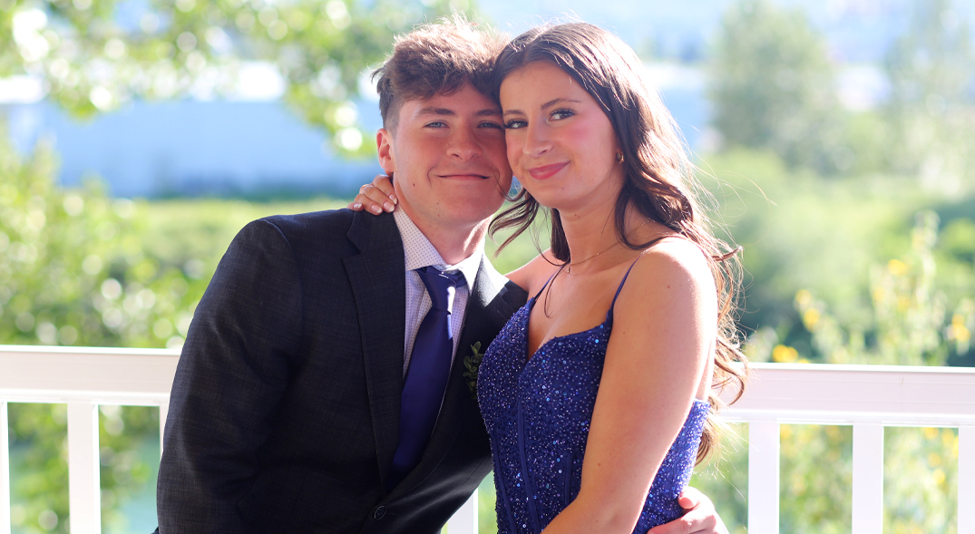 Replace with a description of the Prom photograph